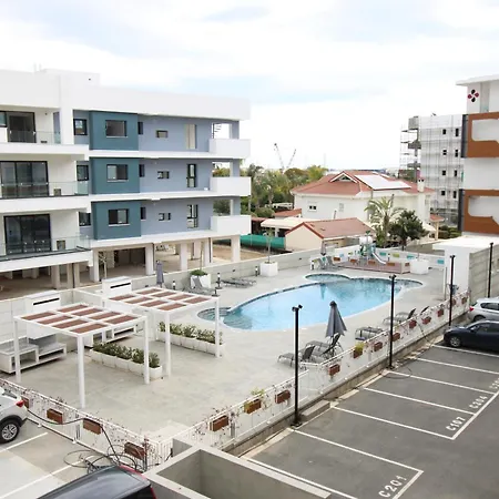 Modern & Stylish Pool 5 Min To & Mymall Limassol