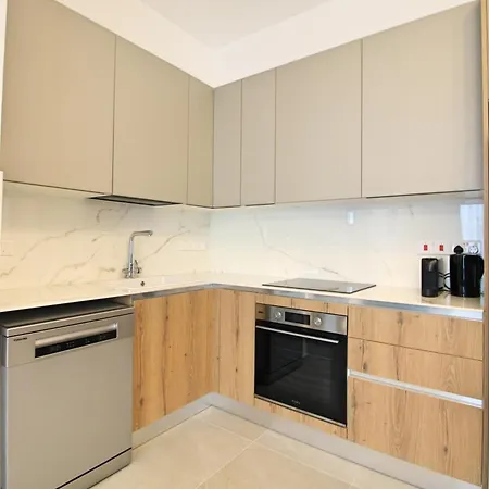 Modern & Stylish Pool 5 Min To & Mymall Limassol