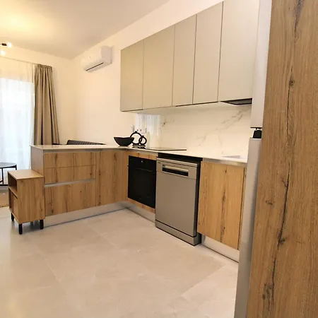 Appartement Modern & Stylish Pool 5 Min To & Mymall Limassol